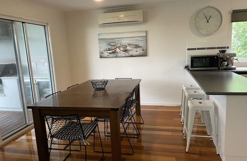 Rhyll House | Seadale: a lovely modern 3 level home with amazing views from the Alfresco.