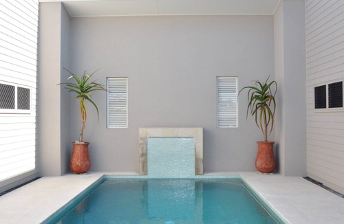 Rainbow Beach Apartment | Seadaze 1 - Rainbow Beach. Gorgeous unit close to the beach. Aircon. Pool. Wifi