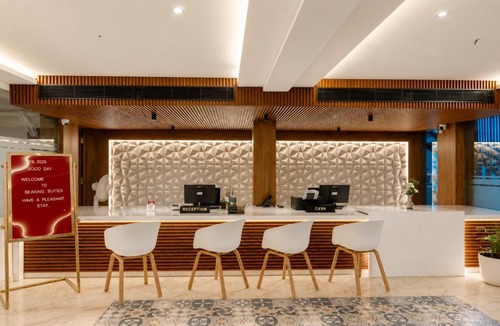 Shenoys Hotel | Seaking Suites-MG Road