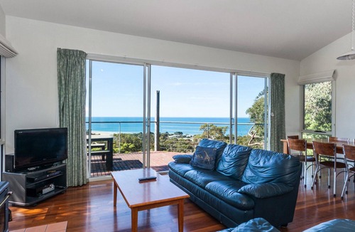 Lorne House | Seamist - Elevated With Amazing Outlook