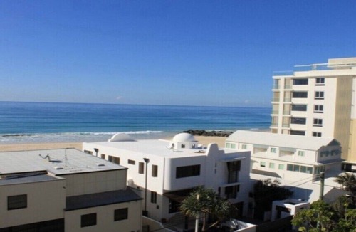 Palm Beach Apartment | Seascape - Hosted by Burleigh Letting