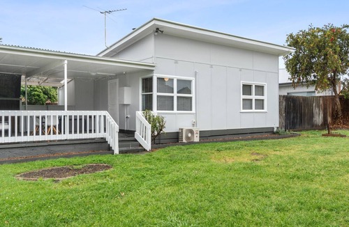 Indented Head Apartment | Seascape on Cairnes – Family & Pet-Friendly Coastal Escape