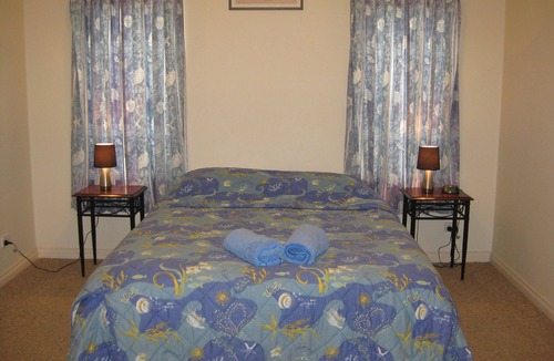 Kingscote House | Seashells Apartment - Unit 1