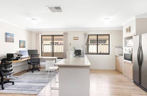 Geographe House | Seashells Bayside Retreat