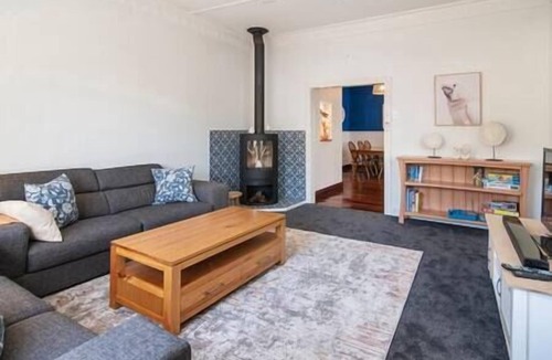 West Busselton House | Seashells Beach house on Dorset