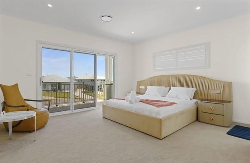 Catherine Hill Bay House | Seaside Bliss with Ocean Views