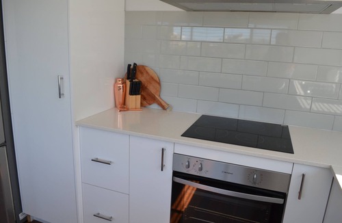 Seabird House | Seaside Oasis with Park Views | Walk to Beach & Local attractions.