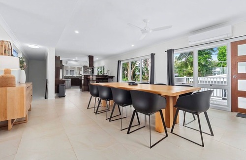 Clifton Beach House | Seaside Rest at Clifton Beach