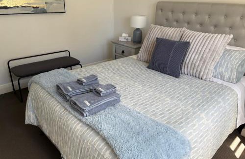 Shellharbour House | Seaside Village Cottage Charm