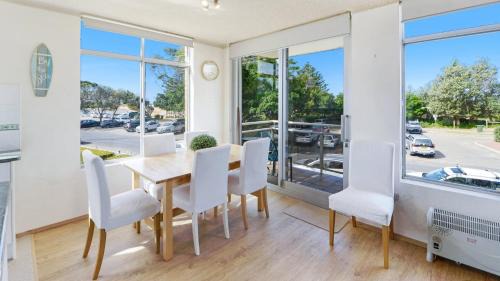Avoca Beach House | Seaview 4 - Beautiful Views & Linen Supplied