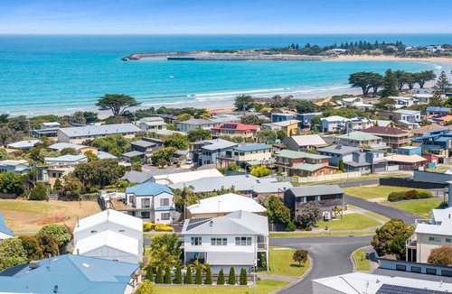 Apollo Bay House | Seaview Apollo Escape