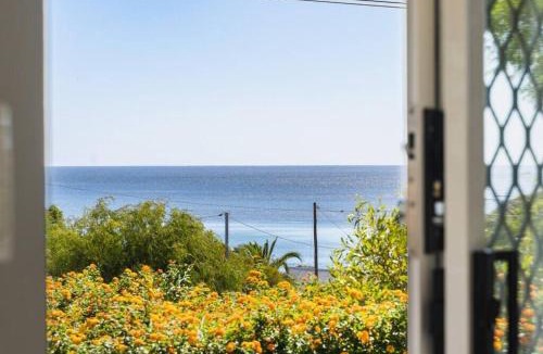 Peppermint Grove Beach House | Seaview Beach House by Peppy Beach Retreats®
