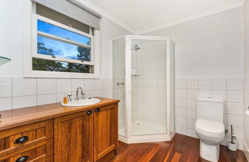 Strathfieldsaye House | Secluded Country Vineyard Estate near Bendigo