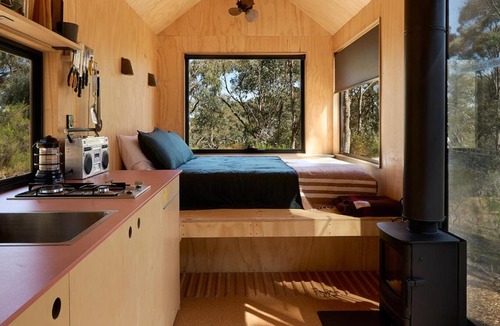 Mount Alexander Shire House | Secluded off-Grid cabin with water views - Marcel