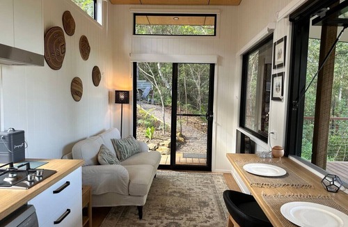 Peachester House | Secluded Tiny House with amazing views Wild100 BnB