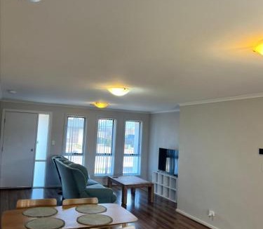 Whyalla Jenkins Apartment | Secure 4BR Garage Whyalla