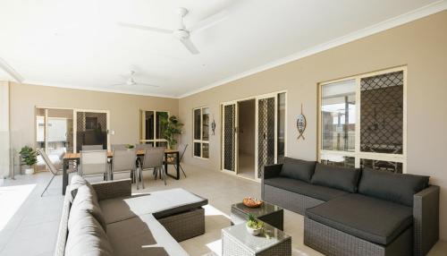 Kewarra Beach House | Seednest 7 bedroom beach house Pool &Game Room