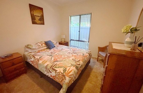 South West Rocks House | Seldom Inn - Bring your own linen.