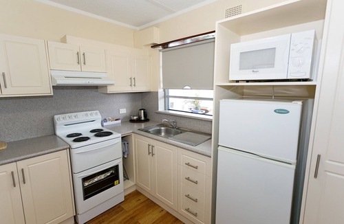 Middleton Beach Apartment | SELF CONTAINED-3 Bdrm Apartments