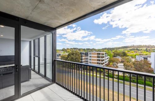 Phillip Apartment | Self-Contained Apartment in Woden By Serain