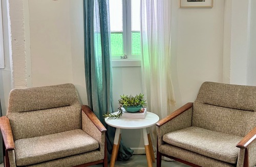 Paddington Apartment | Self contained ground floor unit, charming Paddington cottage, central location.