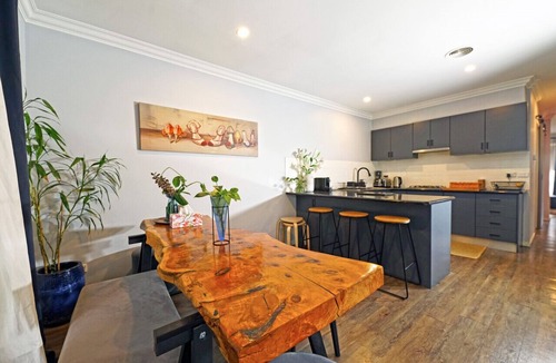 Campbellfield House | Self-contained Home 3BR Fawkner