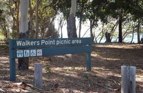 Woodgate House | Sensational Water Views - Awesome Location @ Walkers Point