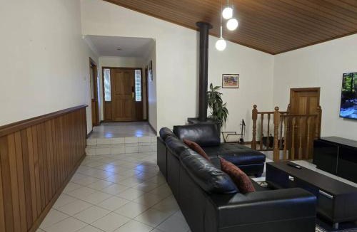 Altona Meadows House | Serene Escape in Altona Meadows