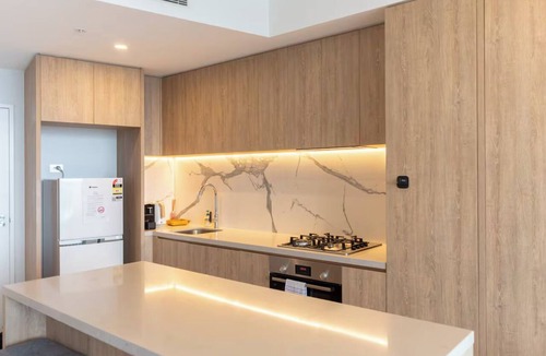 Broadbeach Apartment | Serene Hinterland Views from the Casino