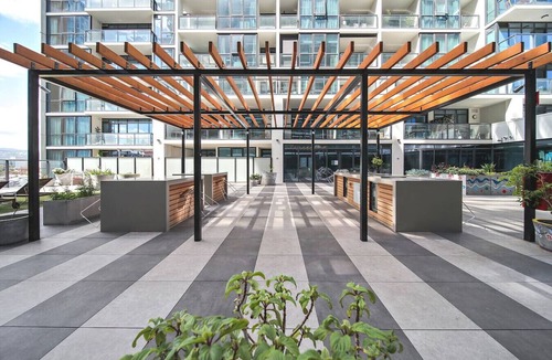 Adelaide Central Business District Apartment | Serene Stay - 1BR Apt with Pool, Gym, Steam & Saun