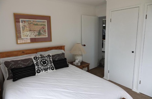 Tura Beach Apartment | Serenity Now