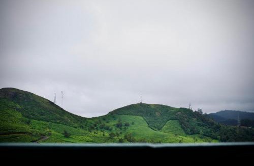 Ooty Hotel | Shabeer's White Castle