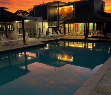 Preston Beach Apartment | Shack 33 - Holiday Home Located at Footprints Resort Preston Beach