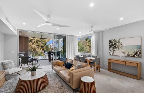 Palm Cove Apartment | Shara by Elysium Collection Palm Cove