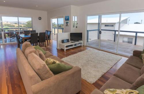 Carrickalinga House | Shearers Rest 5 Davey Road