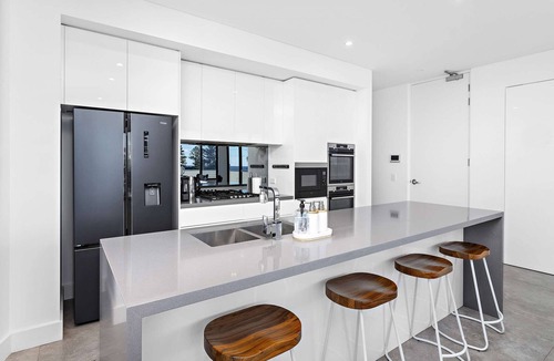 Shellharbour Apartment | Shellharbour Village - 3 bedroom luxury apartment - Stunning ocean views