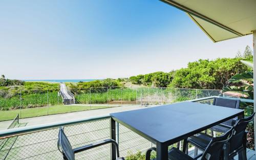 Sapphire Beach Apartment | Shelly's Misty Waves