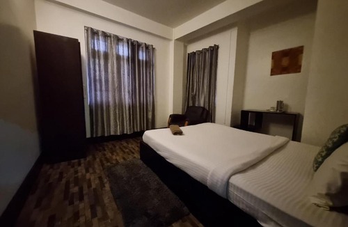 Laitumkhrah Hotel | Shelter Inn