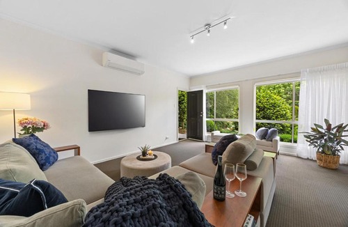 Crafers West House | Sheoak Sanctuary - Private Adelaide Hills Retreat
