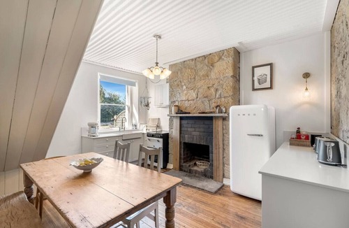 Bellerive House | "Shooters Cottage" Circa 1830 Heritage Home