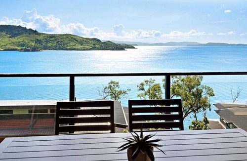 Hamilton Island Apartment | Shorelines 18, Seaview Apartment on Hamilton Island