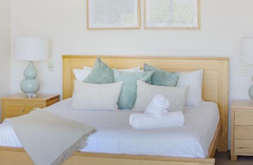 Merimbula House | Short Point Quarters - Whole House