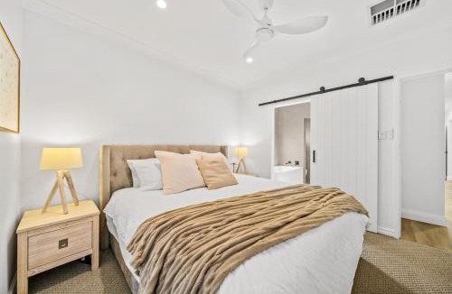 Morley House | Short Stay Sanctuary - Close to airport