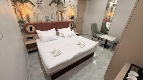 Aliganj Hotel | Shridhar inn