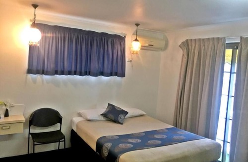 Gladstone Hotel | Siesta Villa Motel