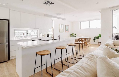 Coolum Beach Apartment | SILK | New Modern Condo 400m to the Beach