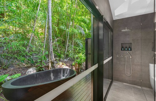Finlayvale Cabin | Silky Oaks Lodge, Beckons