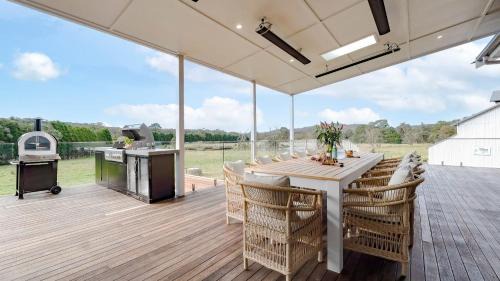East Kangaloon House | Silos