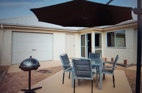 Silverleaves House | SilverJEM Beachhouse - Silverleaves - perfect for a family and pet friendly