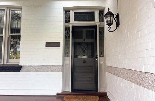 Wagga Wagga House | Simon's Simmon's Stay - Wagga CBD